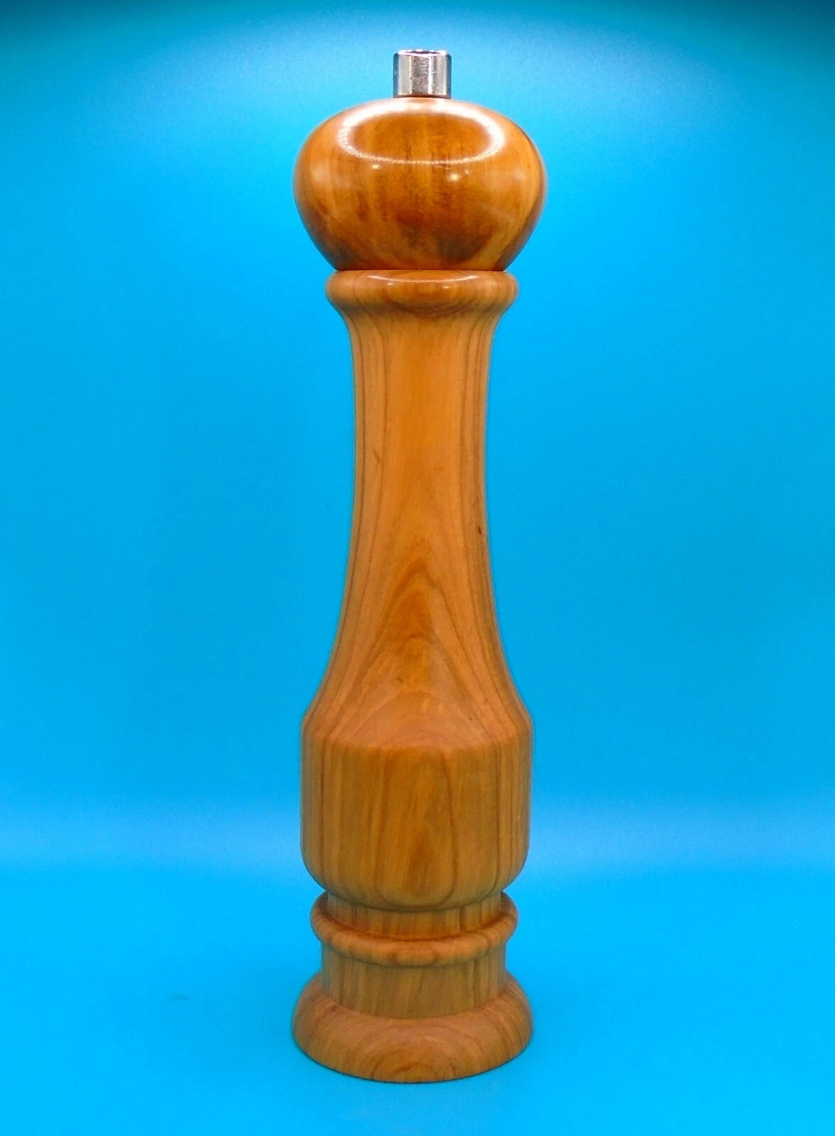 Williams Sonoma Italian Olive Wood Pepper Mill Grinder 9"