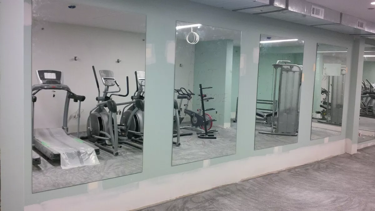 Gym cheap perspex mirror
