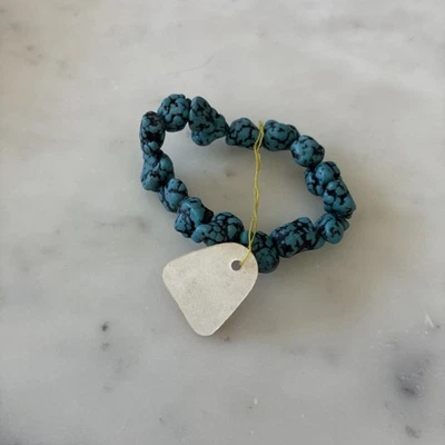 Turquoise Nugget Stone Stretch Bracelet Blue Black Veined Boho Southwestern - Image 1 of 2