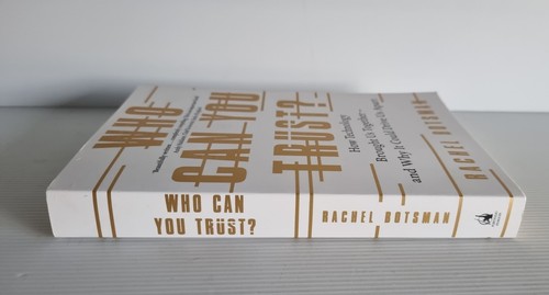 Who Can You Trust?: How Technology Brought Us Together - Signed - 第 3/13 張圖片