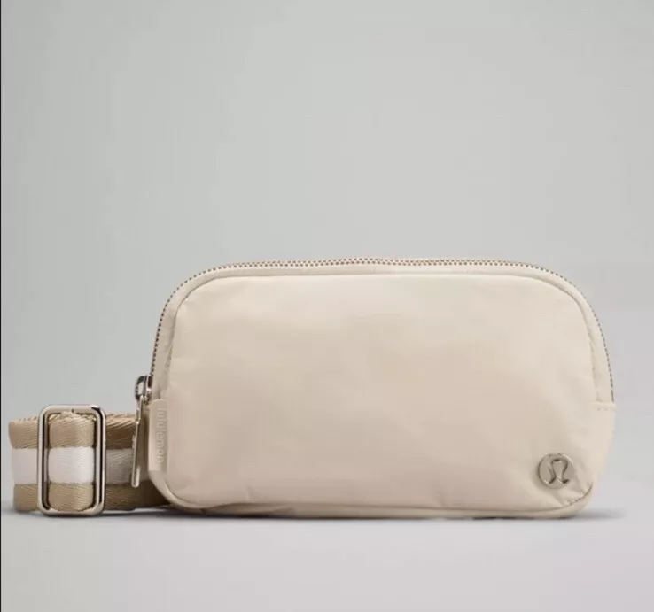 Lululemon Everywhere Crossbody Bag Women's Shoulder NWT Raw Linen