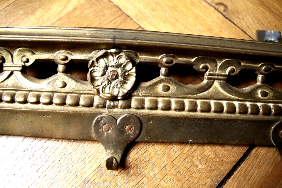 Ancienne Patère Murale Bronze serti cuivre porte manteau XIX ème L: 65 cm Rare ! - Photo 2/4