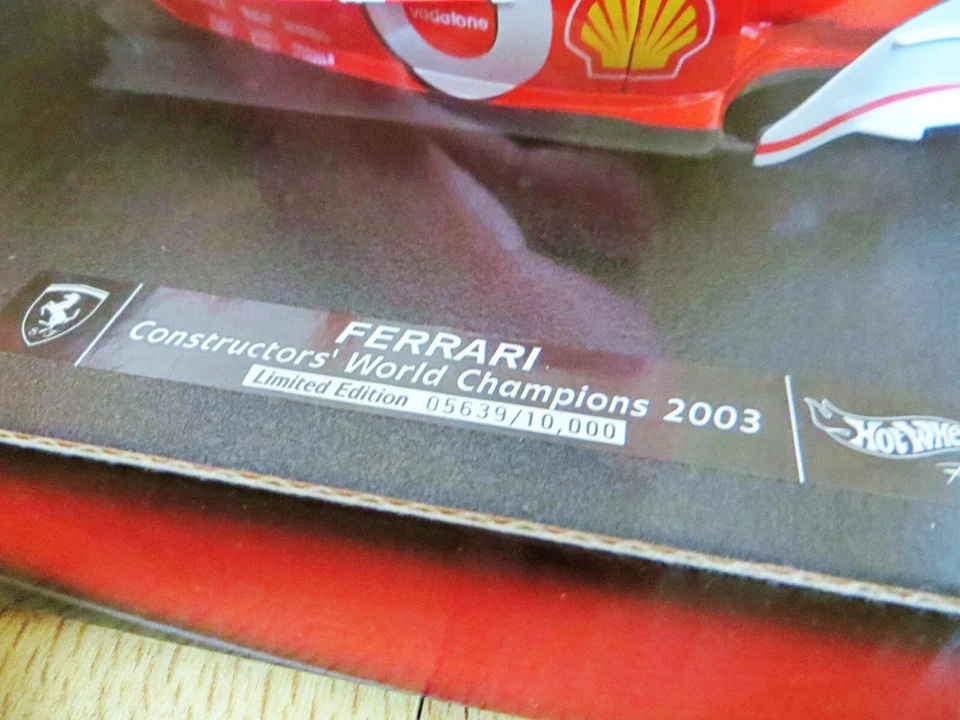HOTWHEELS RACING G3764 ""FERRARI F2003-GA, CONSTRUCTORS CHAMPIONS"" 1:18 SIN USAR Y EN CAJA Foto 3 de 4