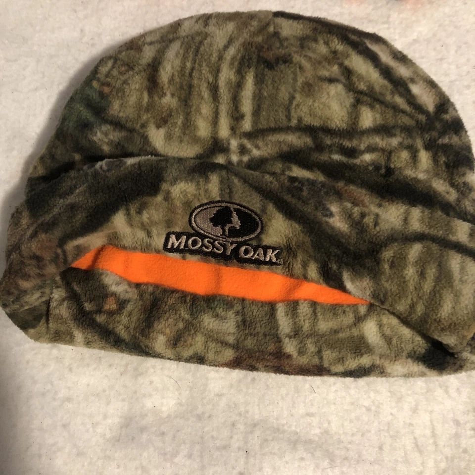 Cammo Balaclava, Hunting Stocking Cap, Orange & Cammo Insulated Gloves - Image 3 of 4