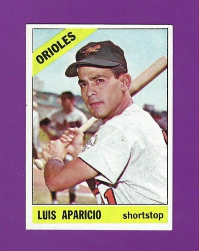 1966 Topps baseball card #90 Luis Aparicio Baltimore Orioles EX+ - 第 1/2 張圖片