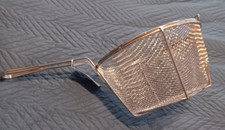 9 1/2" round Wire Fry Basket, 1/8" Mesh, Nickel Plated