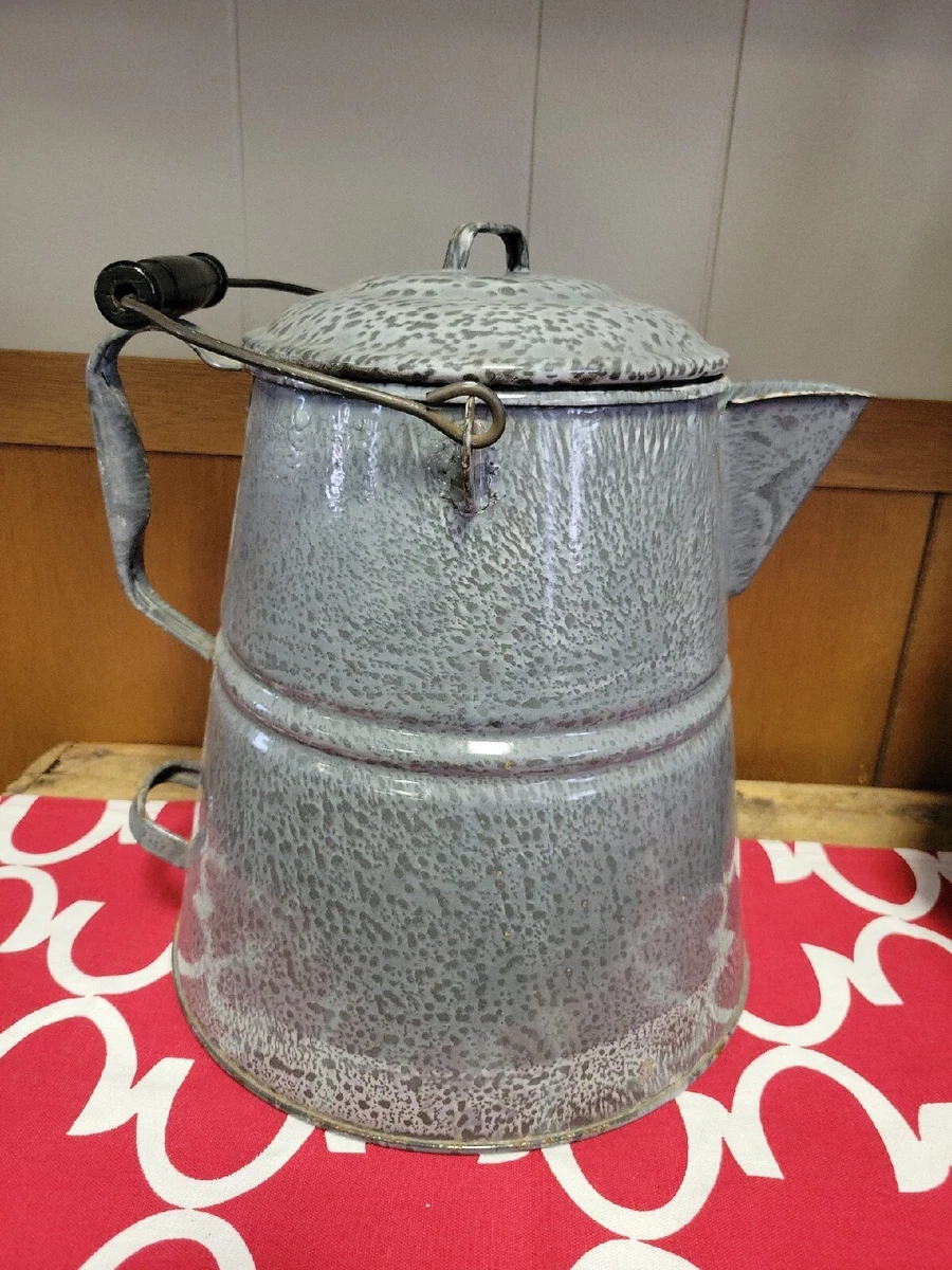 Large top campfire kettle