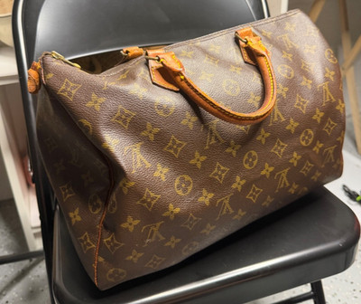 Vintage Louis Vuitton Speedy 35