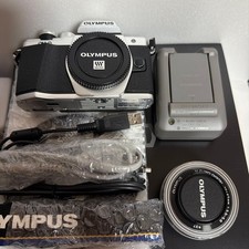 OLYMPUS OM-D E-M10 Mark II 14-42mm EZ Lens Kit Silver Olympus Small