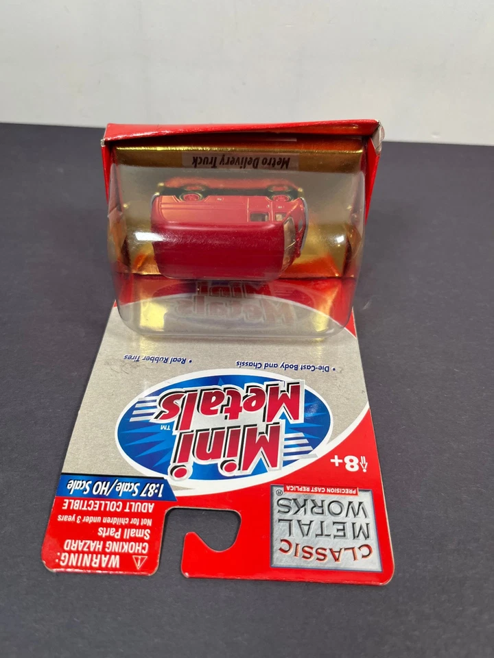Mini Metals METRO DELIVERY TRUCK 30120 1:87 HO Scale Classic Metal Works Red - Image 4 of 4