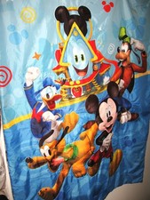 Disney Junior: Mickey Mouse Clubhouse Goofy Donald Toddler Bed Blanket 42" X 58"