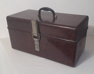 A box from a Soviet radio jamming station "PCHELA". WWII. NKVD KGB. Charity Lot!