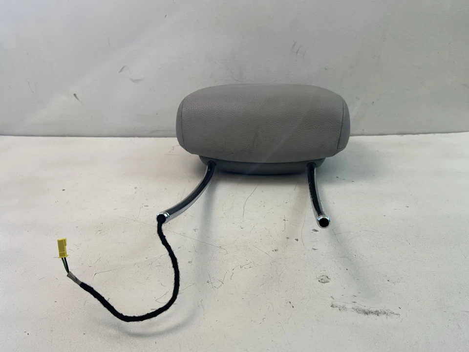 2013-2014 MERCEDES C250 C300 C350 W204 FRONT LEFT or RIGHT SEAT HEADREST (Beige) - Image 3 of 4