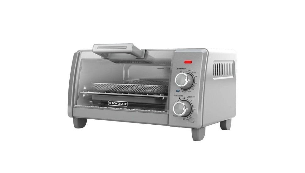 BLACK+DECKER Crisp ‘N Bake Air Fry 4-Slice Toaster Oven, Silver Black,  Fits