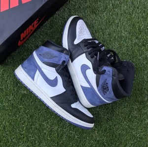 Nike Air Jordan 1 Retro High Og Blue Moon 5550 115 Size 9 Us Pre Owned Ebay