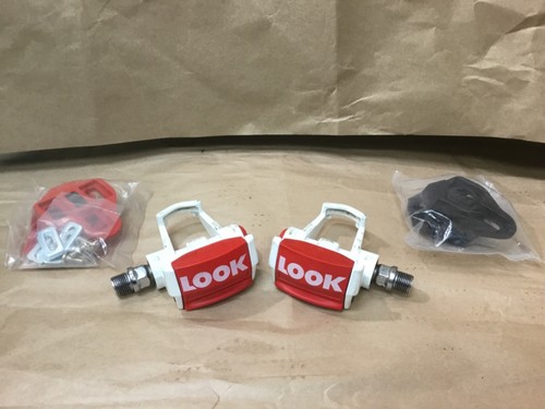 Look Vintage Clipless Pedals with 2 Extra Sets Of Cleats