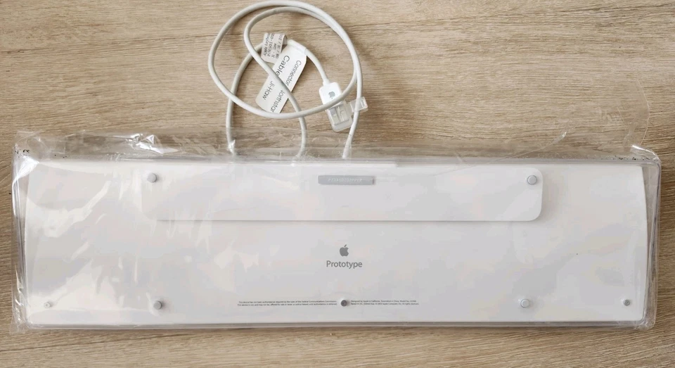 VERY RARE Apple PROTOTYPE Wired Keyboard and Mouse Set USB - Image 2 of 4