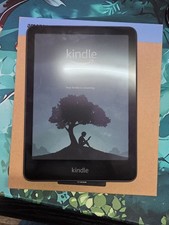 Amazon Kindle Colorsoft 16 GB With color display. Case Sleeve Bundle