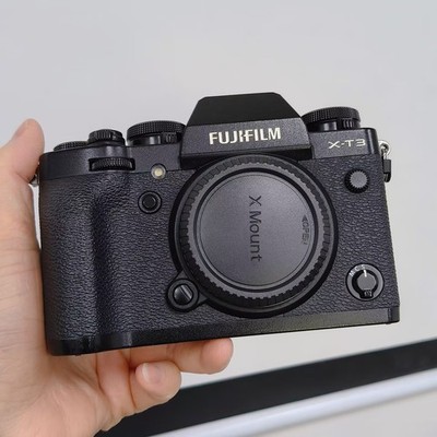 Fuji Fujifilm X T3 XT3 26.1MP 4K/60 Mirrorless Digital Camera (Body Only)