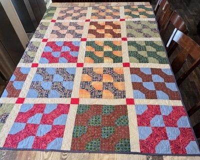 Vintage Bow Tie Hand Made Quilt Top With Modern Longarm Quilting Approx 67 x 84
