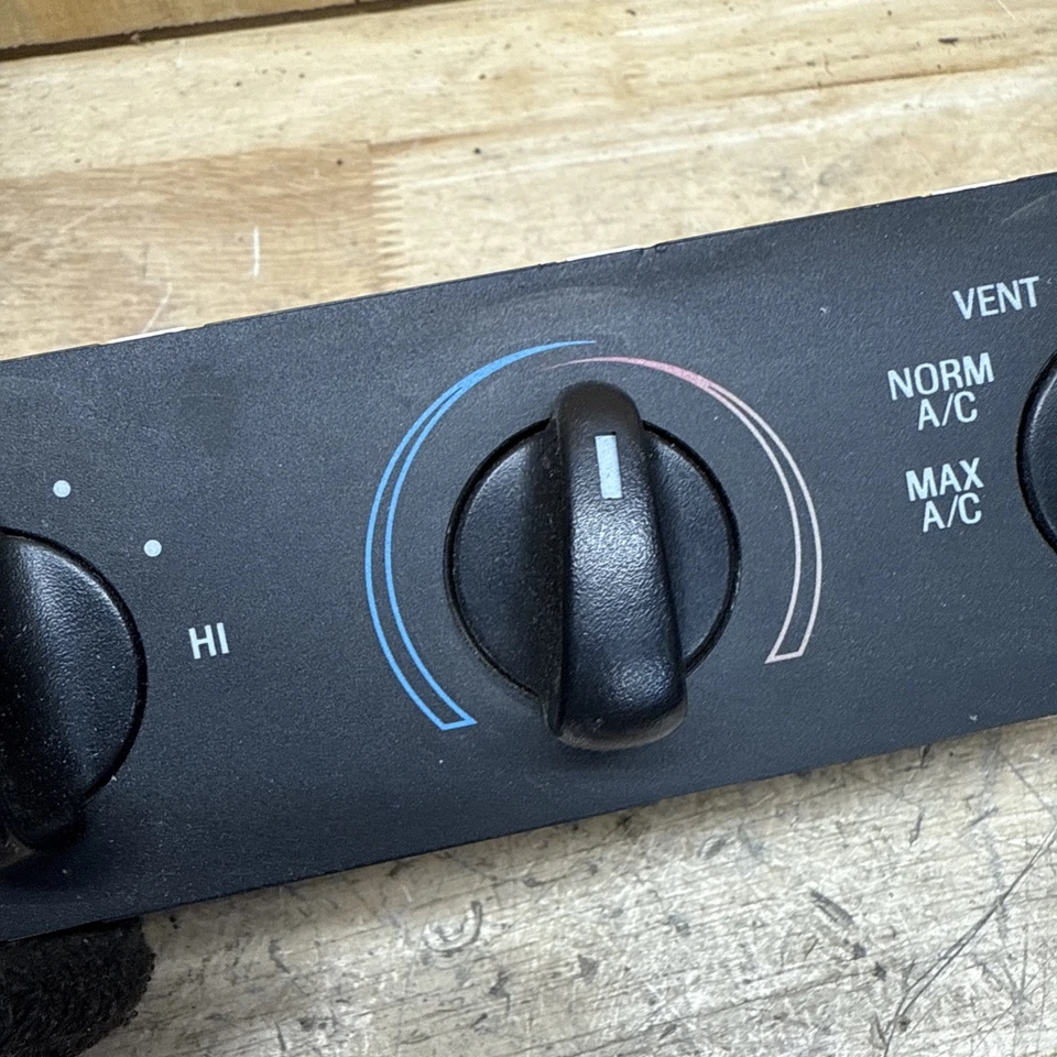 1994-2000 Ford Mustang AC Air HVAC Heater Climate Control Panel - Imagem 3 de 4