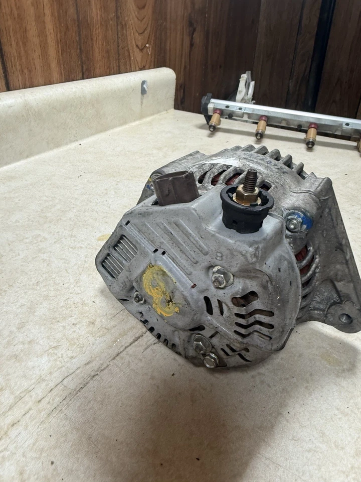 Alternador para Toyota Corolla 2003-2008 Foto 2 de 4