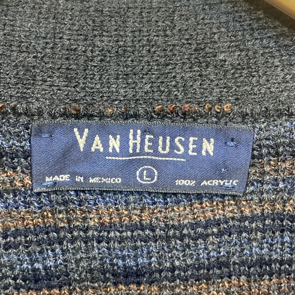 Van Heusen Cardigan Sweater Mens Size L Gray Blue Plaid 5 Button Acrylic VTG. T5 - Image 2 of 4