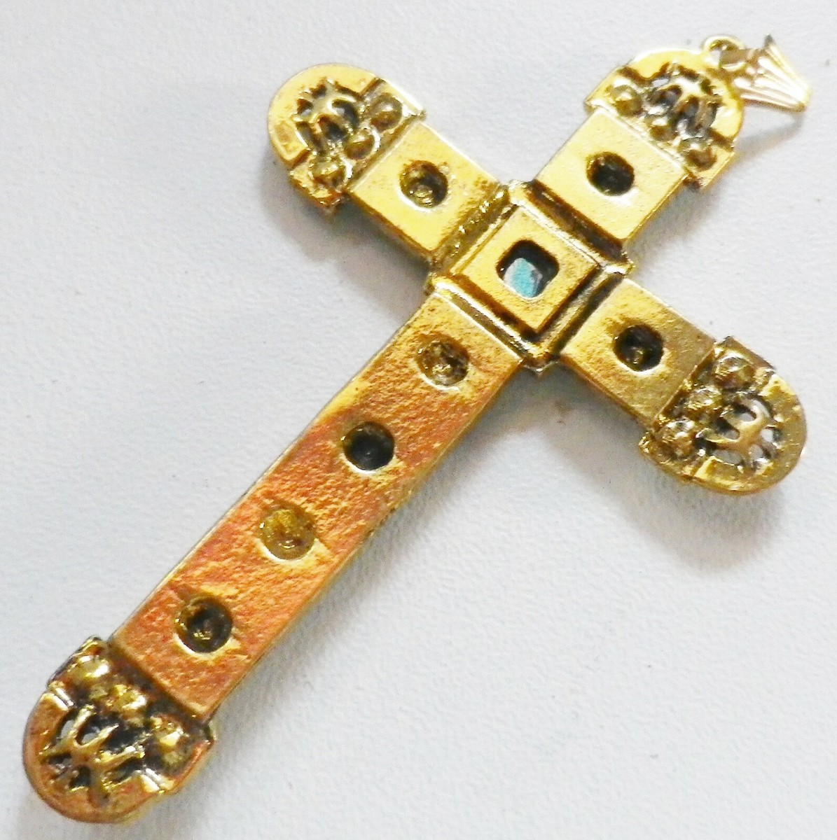 Pendentif Croix Rétro Grande Taille - Or Avec Strass Sur Fond Bleu - Alliage - Occasion Très Bon état