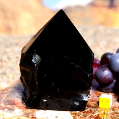 Hervorragender schwarzer Obsidian natürliche Freiform mit poliertem Generator/Punkt 367g