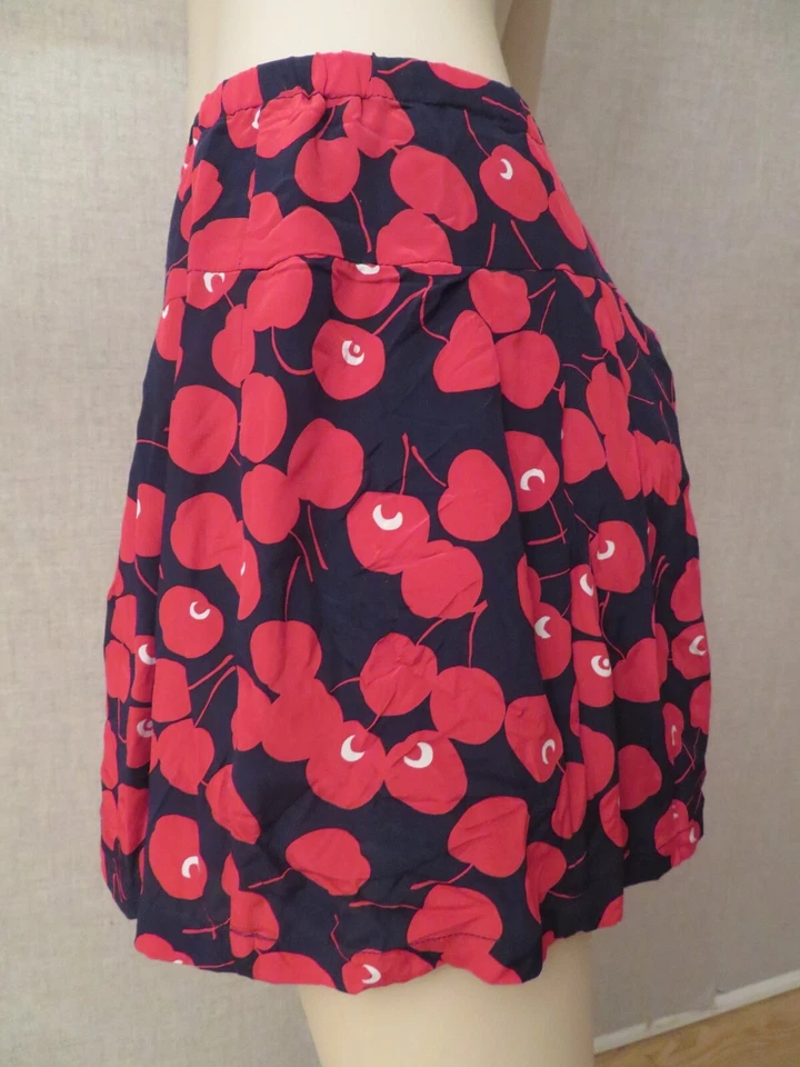 Nanette Lepore Women's Shorts Skort Size 6 Black Red Cherry Silk Flowy New NWOT - Image 2 of 4