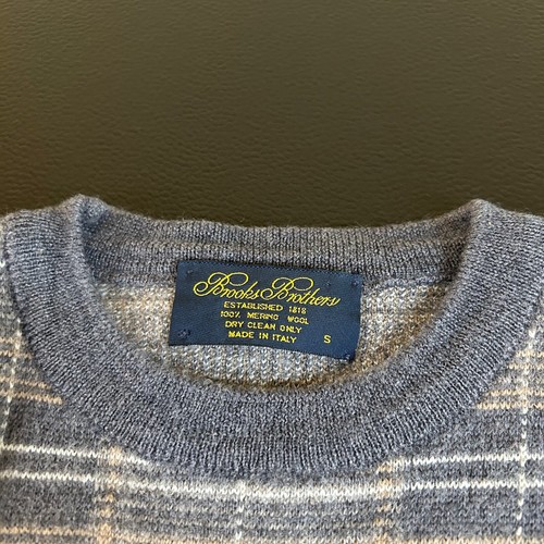 Suéter Brooks Brothers Lana Merino a Cuadros Hecho en Italia Gris Beige Para Hombre Pequeño - Imagen 2 de 7