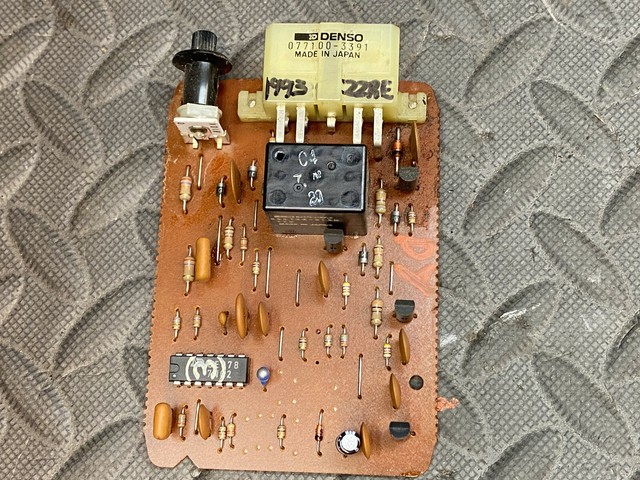 A c amplifier toyota