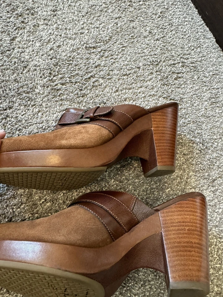 Коричневые замшевые сабо на танкетке Cole Haan с пряжкой D25451 размер 10 B - Изображение 4 из 4