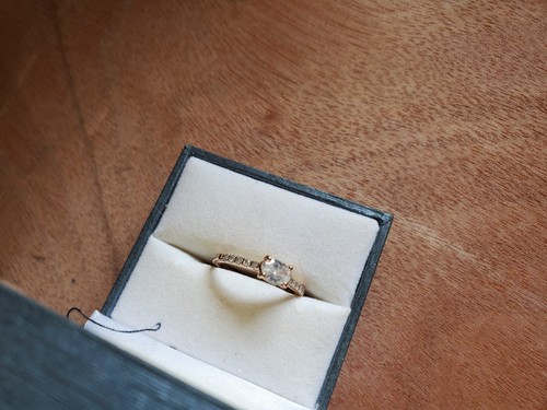 Diamond Engagement Ring, Rose Gold size 7 - nice 1/2 + Carat Oval center diamond - Picture 3 of 15