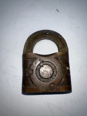 Small Eagle Lock Padlock. No Key. Untested.