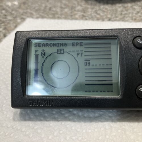 Garmin GPS II Black 2.6" Digital Display Wireless Portable GPS Navigator Working - Picture 3 of 4