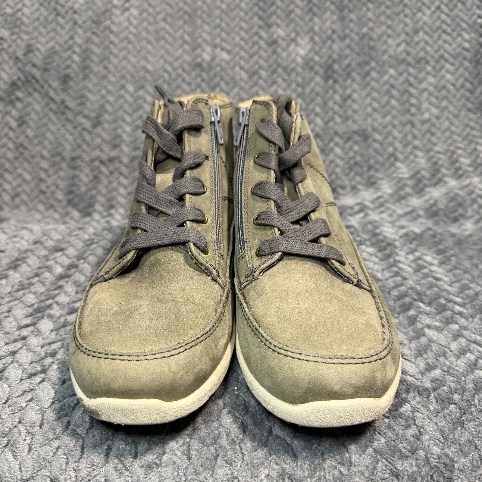 Vionic Shawna Ankle Boots Sneakers Shoes Olive Green Suede Side Zip Womens Sz 7 image 2