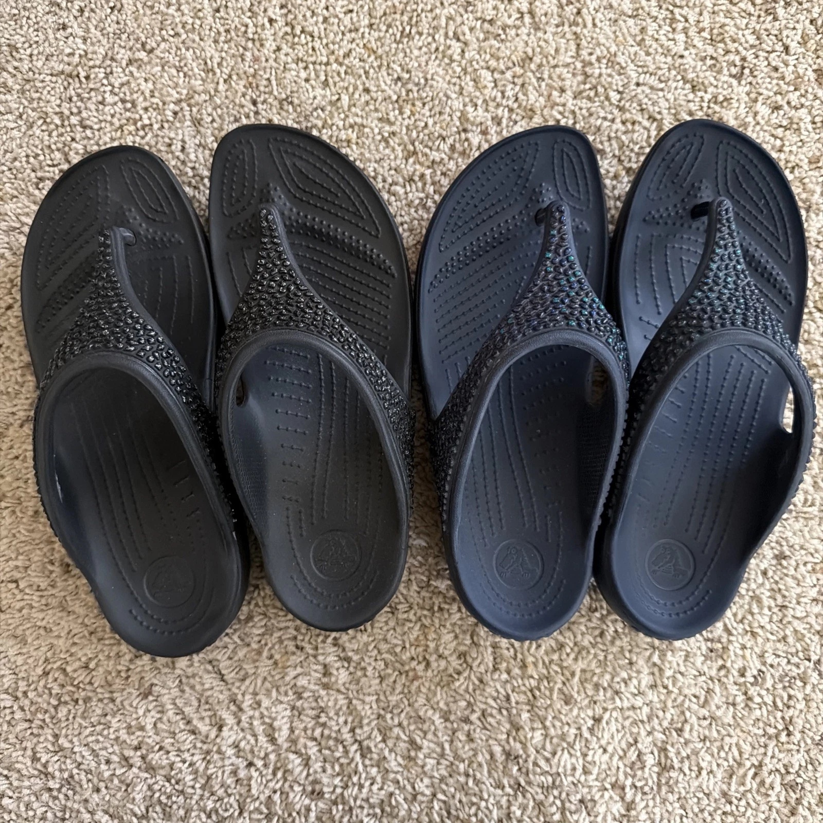 Crocs Sloane Sandals Women's Black & Navy Embellished Wedge Comfy Flip Flops 9