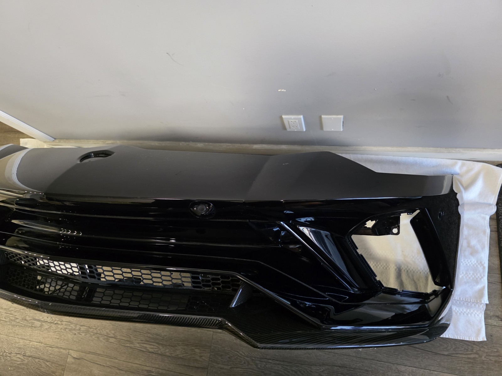 LAMBORGHINI AVENTADOR LP740 S ULTIMAE FRONT BUMPER CARBON FIBER SPLITTER OEM 
