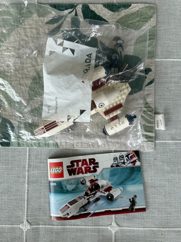 LEGO Star Wars: Freeco Speeder (8085) 100% complete.