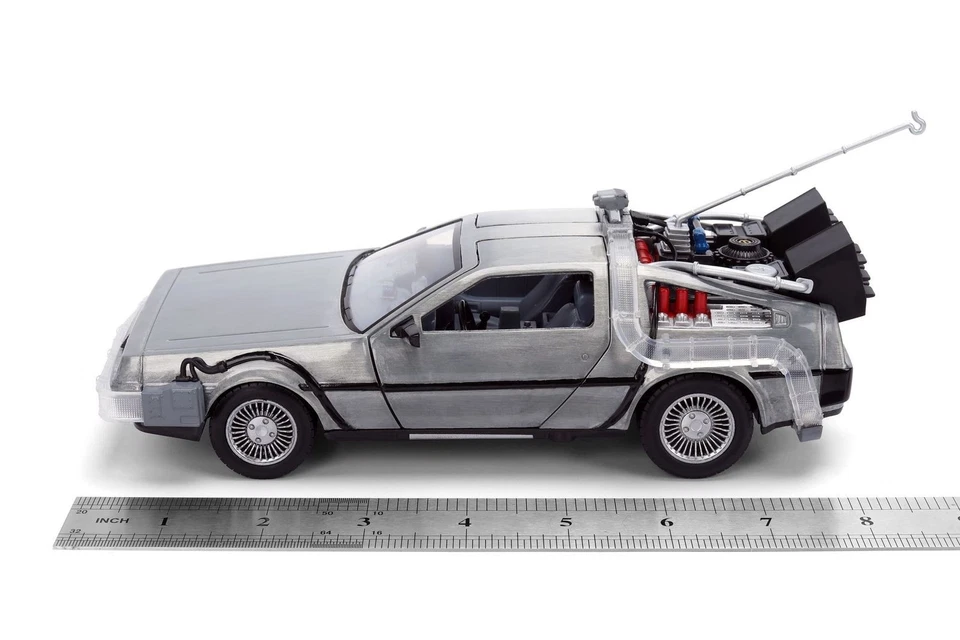 Jada 36849: Ritorno Al Futuro 1:24 Delorean (Ghiaccio Versione) Con Camion Box - Immagine 4 di 4
