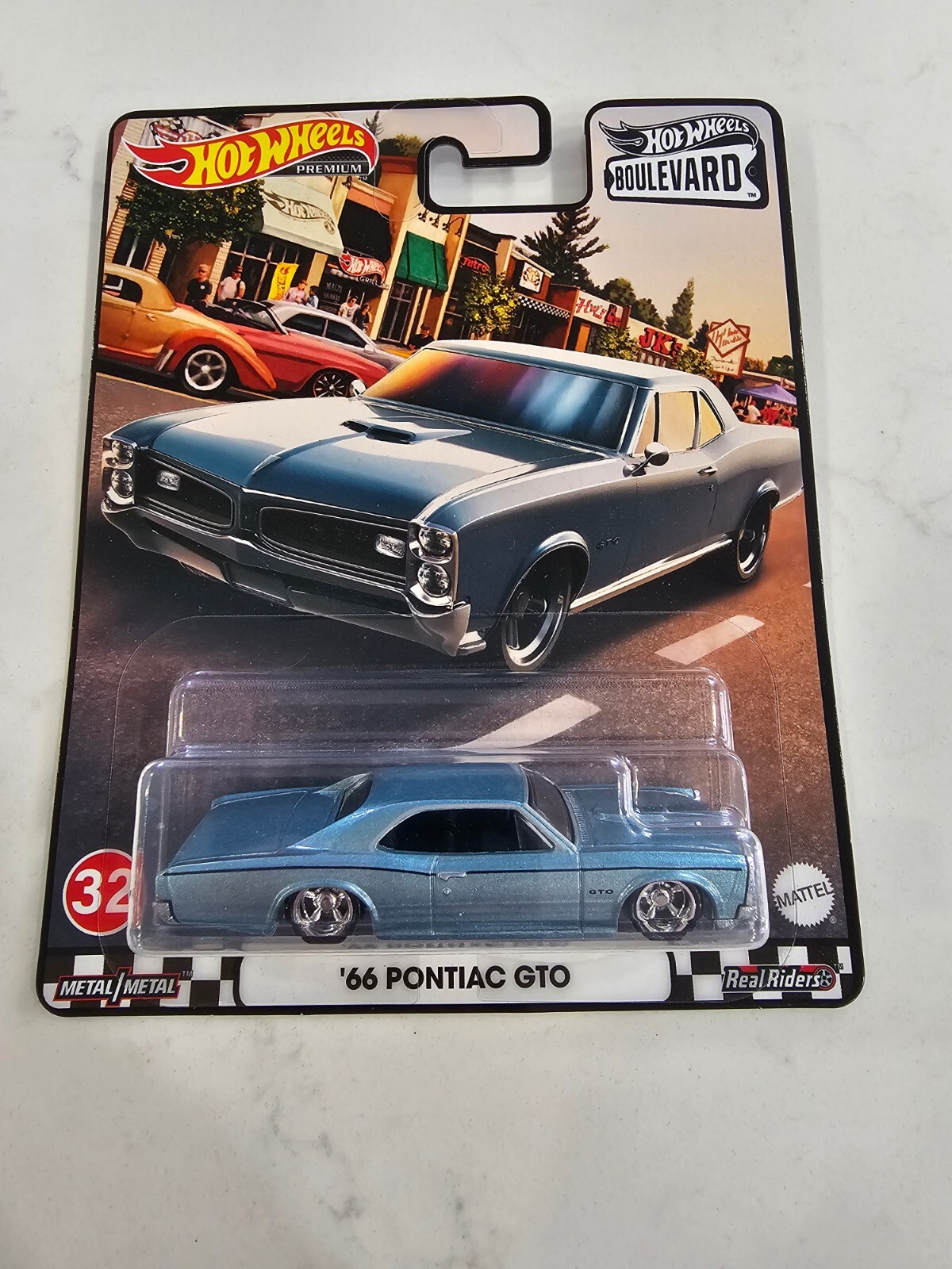 Hot Wheels 1:64 Diecast Boulevard 1966 Pontiac GTO