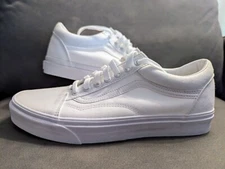 Size 10.5 - VANS Old Skool Canvas White