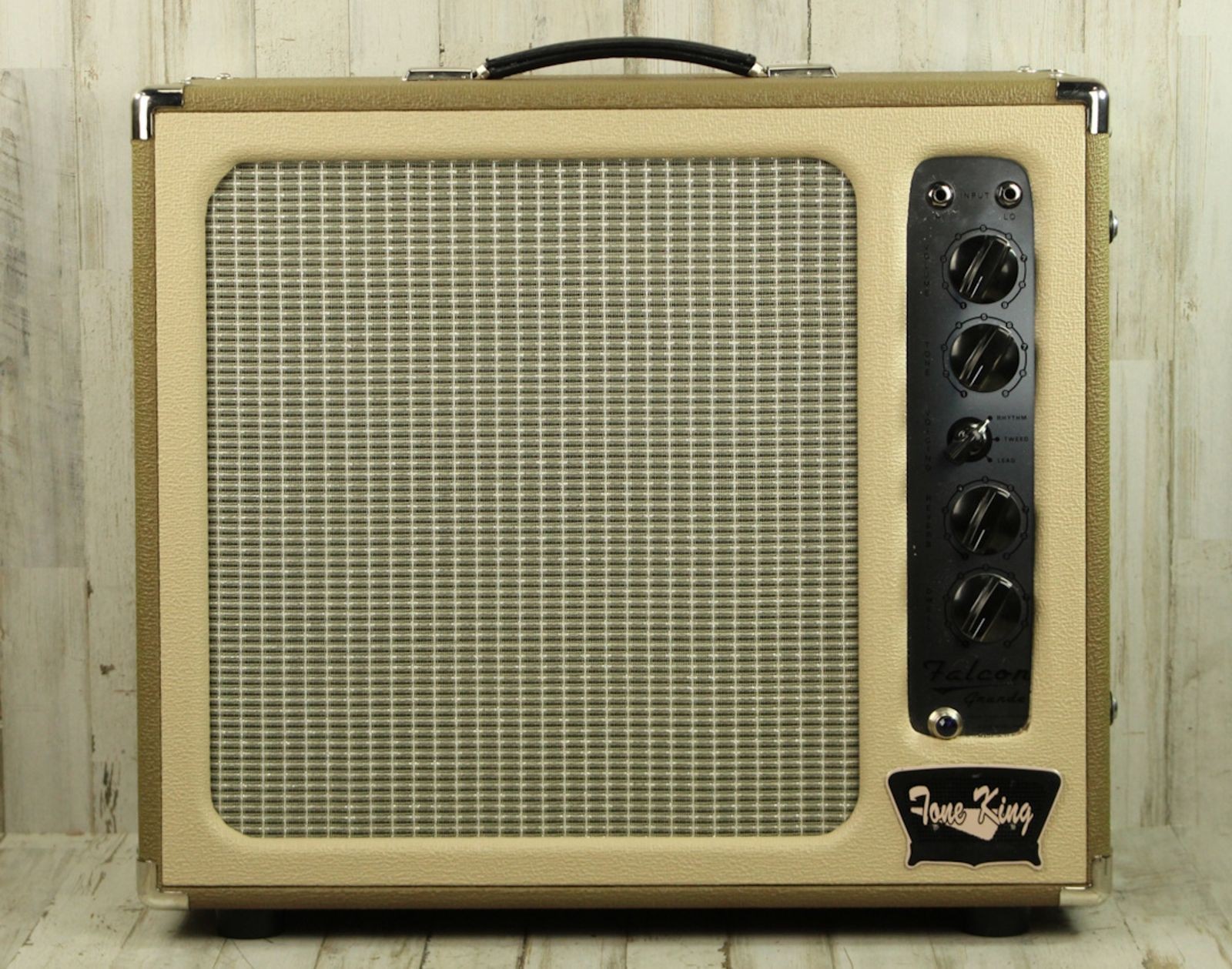 USED Tone King Falcon Grande (024)