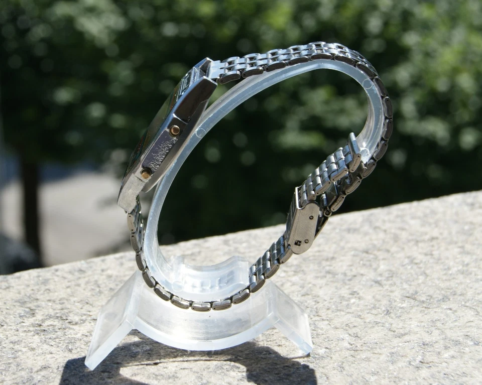 Reloj soviético vintage Montana cuarzo digital 16 melodías crono hecho en URSS años 90 Foto 3 de 4