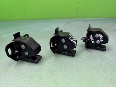 RENAULT MASTER Mk3 Türschloss hinten links oben 905928353R 8200661155