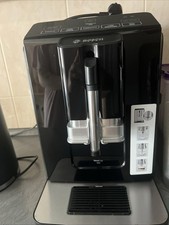 Bosch Kaffeemaschine Schwarz Bohnen Kaffeevol...