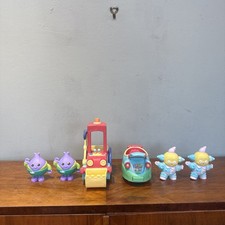 Cbeebies Moon & Me Figures Plus Vehicles Bundle