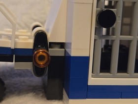 LEGO City Set 60139 - Mobile Command Center - Incomplete