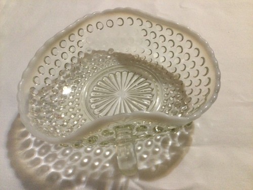 Fenton Opalescent Moonstone Hobnail Glass Heart shaped Candy Dish. Vintage Model - Picture 3 of 7